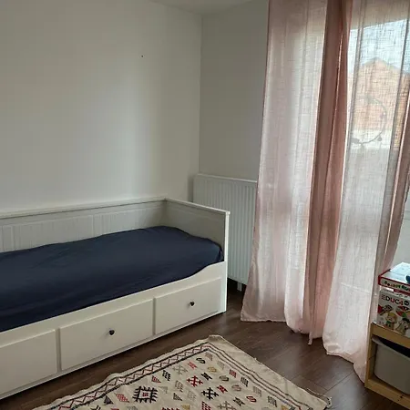 Duplex Cosy Proche De Paris Apartmán *